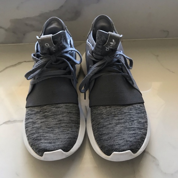 grey adidas junior trainers